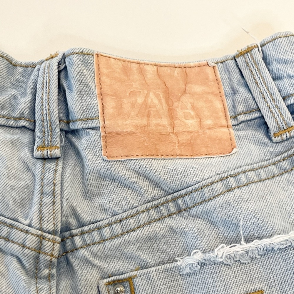 ZARA High Waist Denim Mom Shorts Light Blue Cotton Size 0 Vintage Vibes Distress - Picture 5 of 6